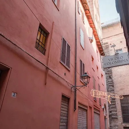 Konukevi La Colombina 3*